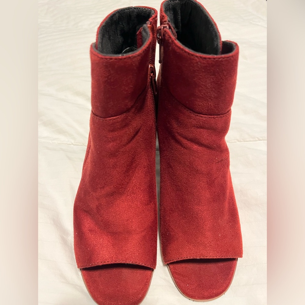 Maroon suede boots open toe
